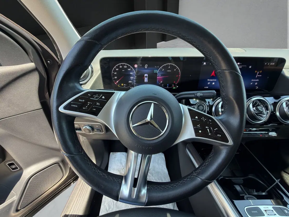 Mercedes-Benz GLA SUV usata a Cosenza (10)