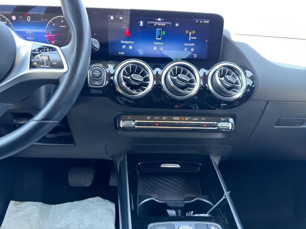 Mercedes-Benz GLA SUV usata a Cosenza (15)