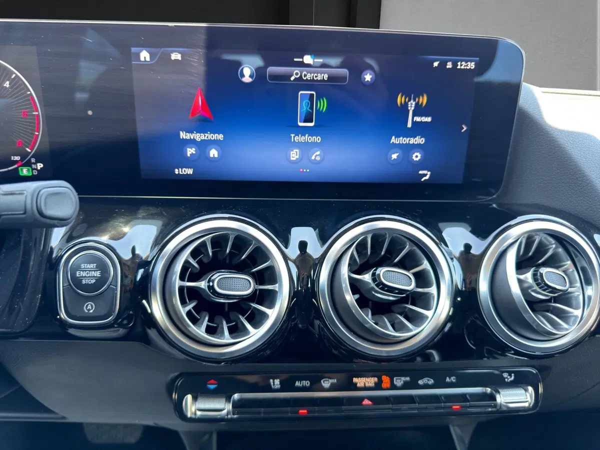 Mercedes-Benz GLA SUV usata a Cosenza (16)