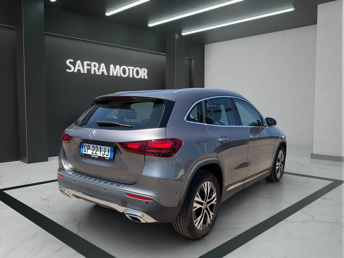 Mercedes-Benz GLA SUV usata a Cosenza (6)
