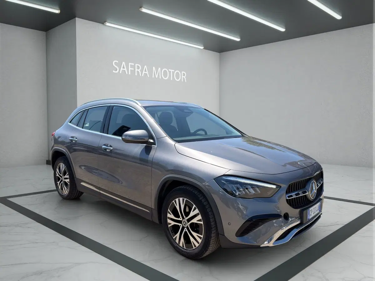 Mercedes-Benz GLA SUV usata a Cosenza (8)
