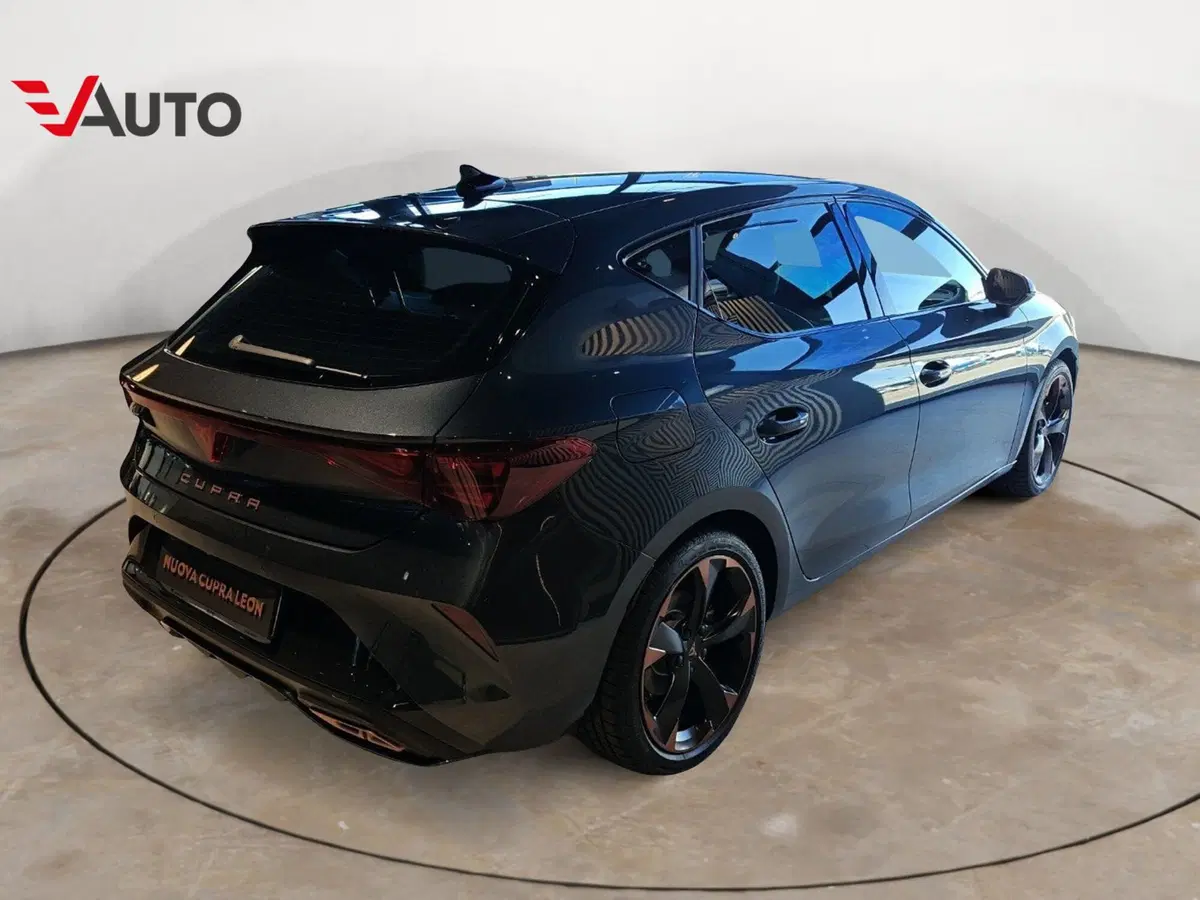 Cupra Leon Station Wagon nuova a Aosta (6)