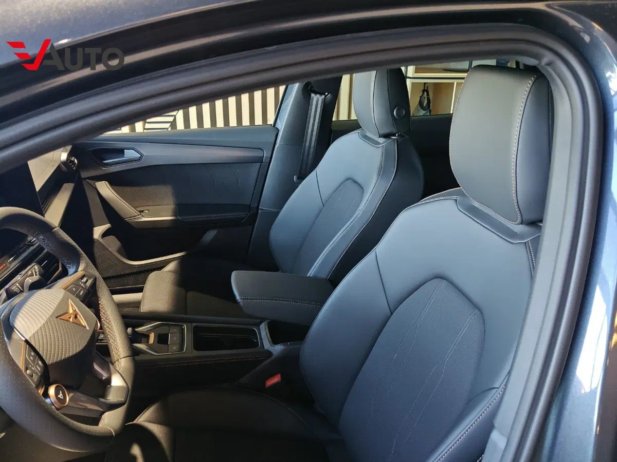 Cupra Leon Station Wagon nuova a Aosta (9)