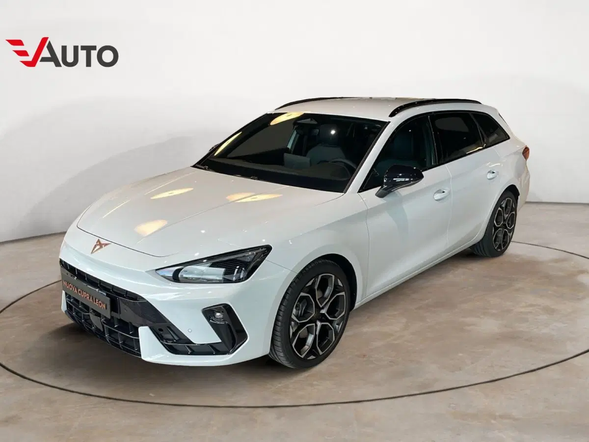 Cupra Leon Station Wagon nuova a Vercelli