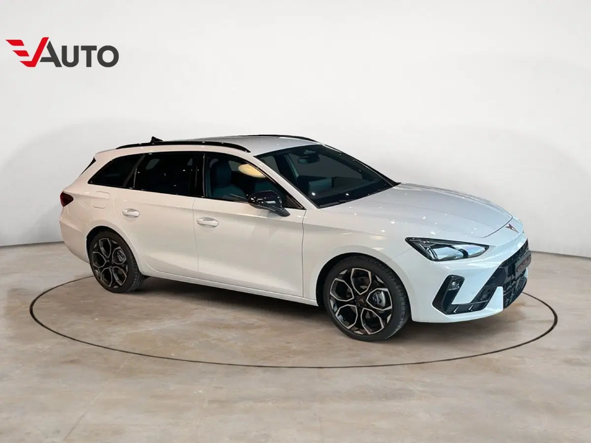 Cupra Leon Station Wagon nuova a Vercelli (3)