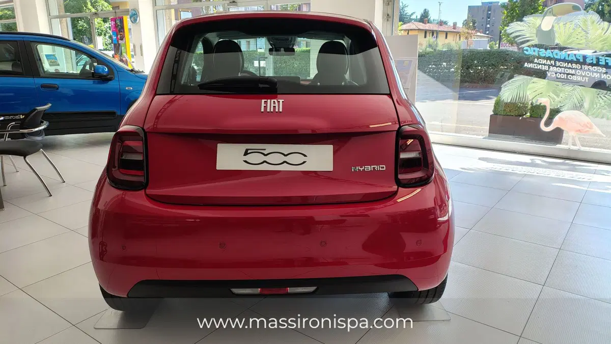 Fiat 500 nuova a Milano (4)