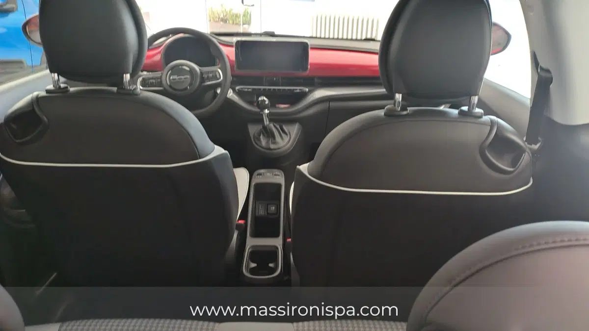 Fiat 500 nuova a Milano (9)