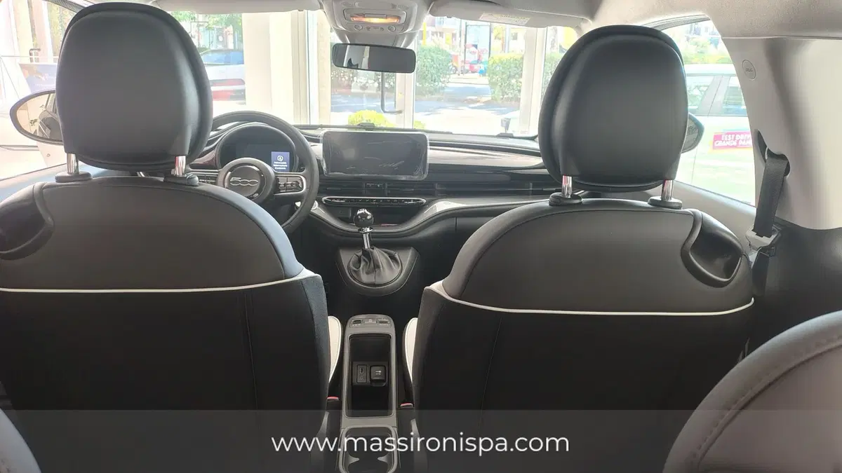 Fiat 500 nuova a Milano (10)