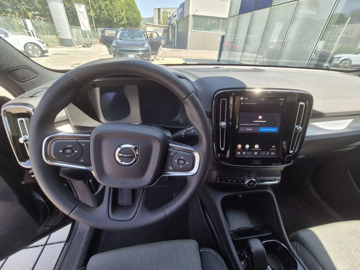 Volvo XC40 usata a Como (13)
