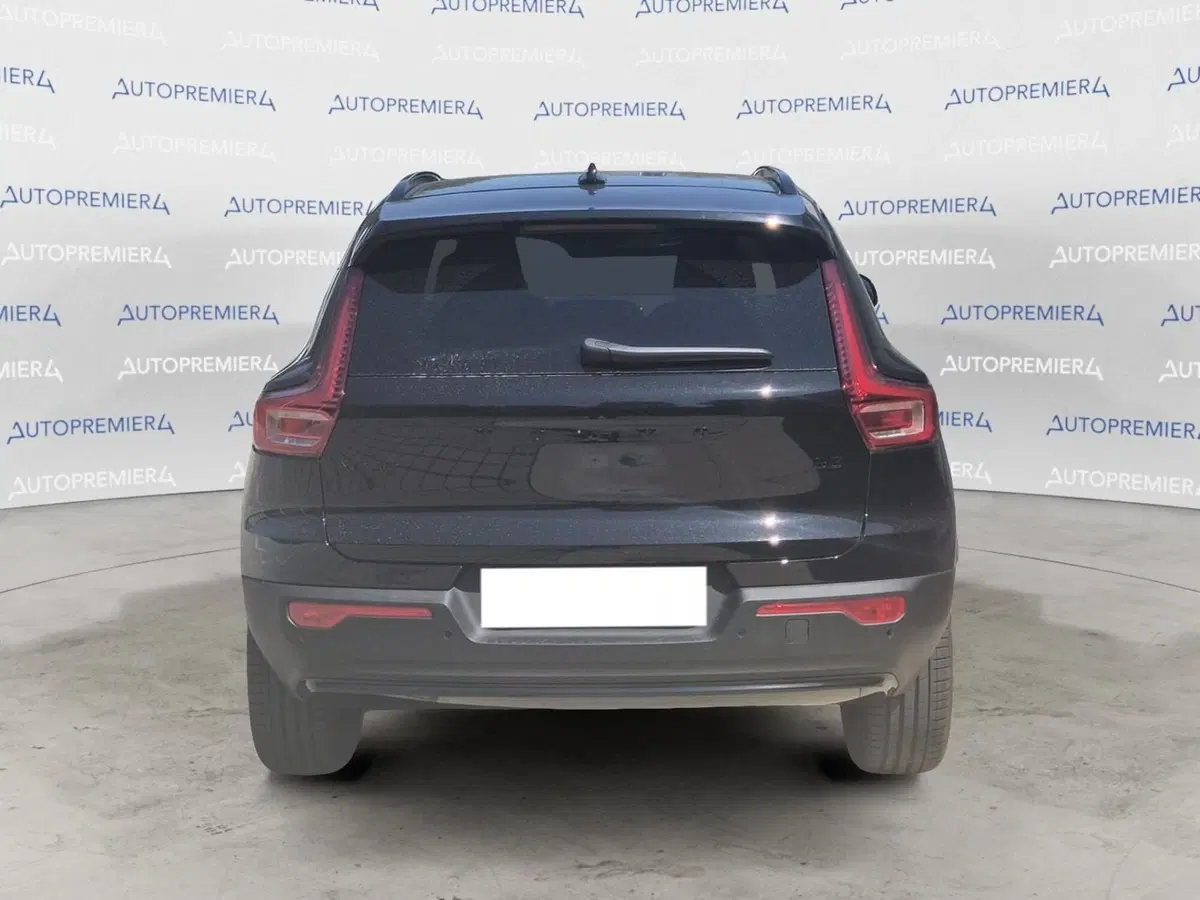 Volvo XC40 usata a Como (4)