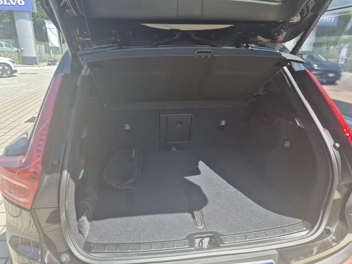 Volvo XC40 usata a Como (9)