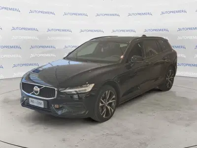 Volvo V60 B4 (d) automatico Core nuova a Como