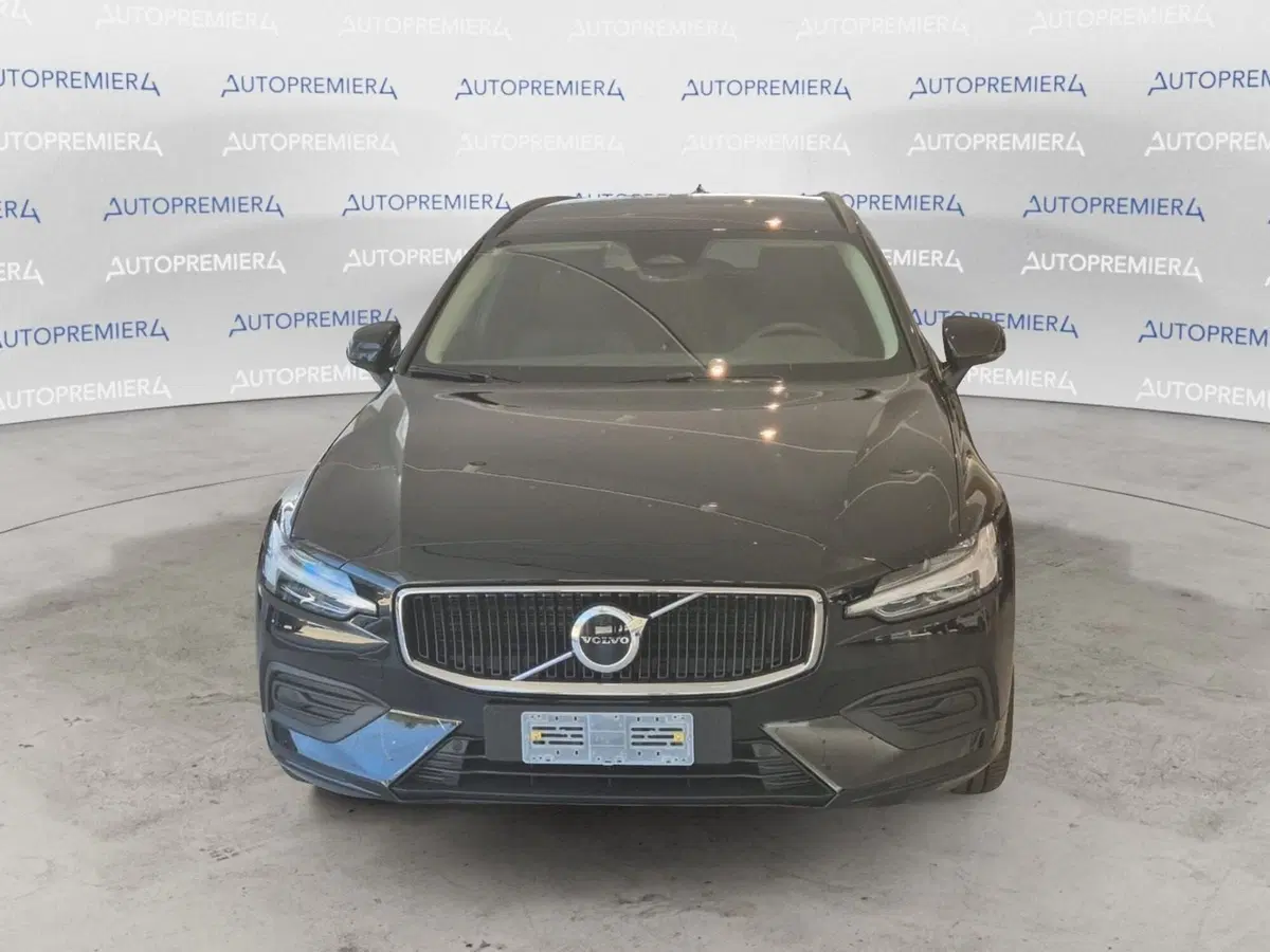 Volvo V60 nuova a Como (2)