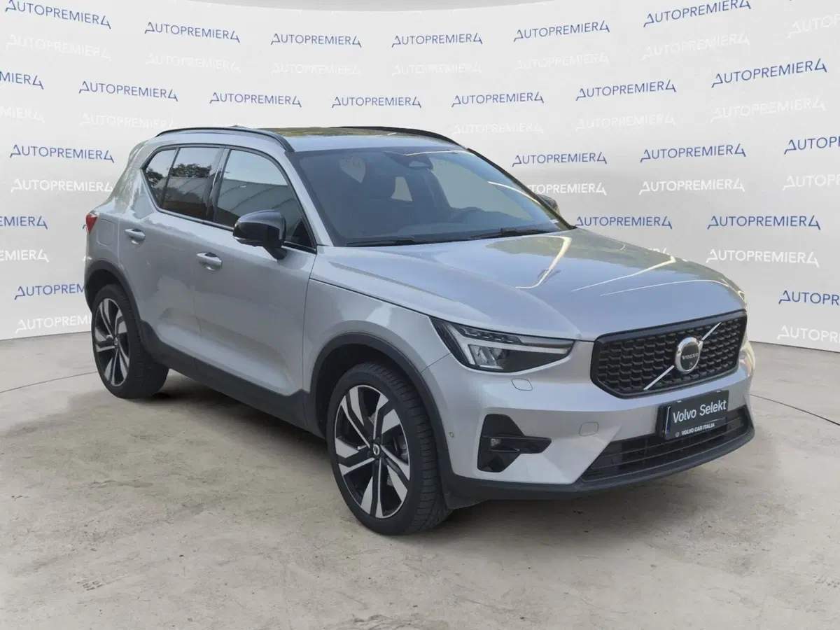 Volvo XC40 usata a Como (3)