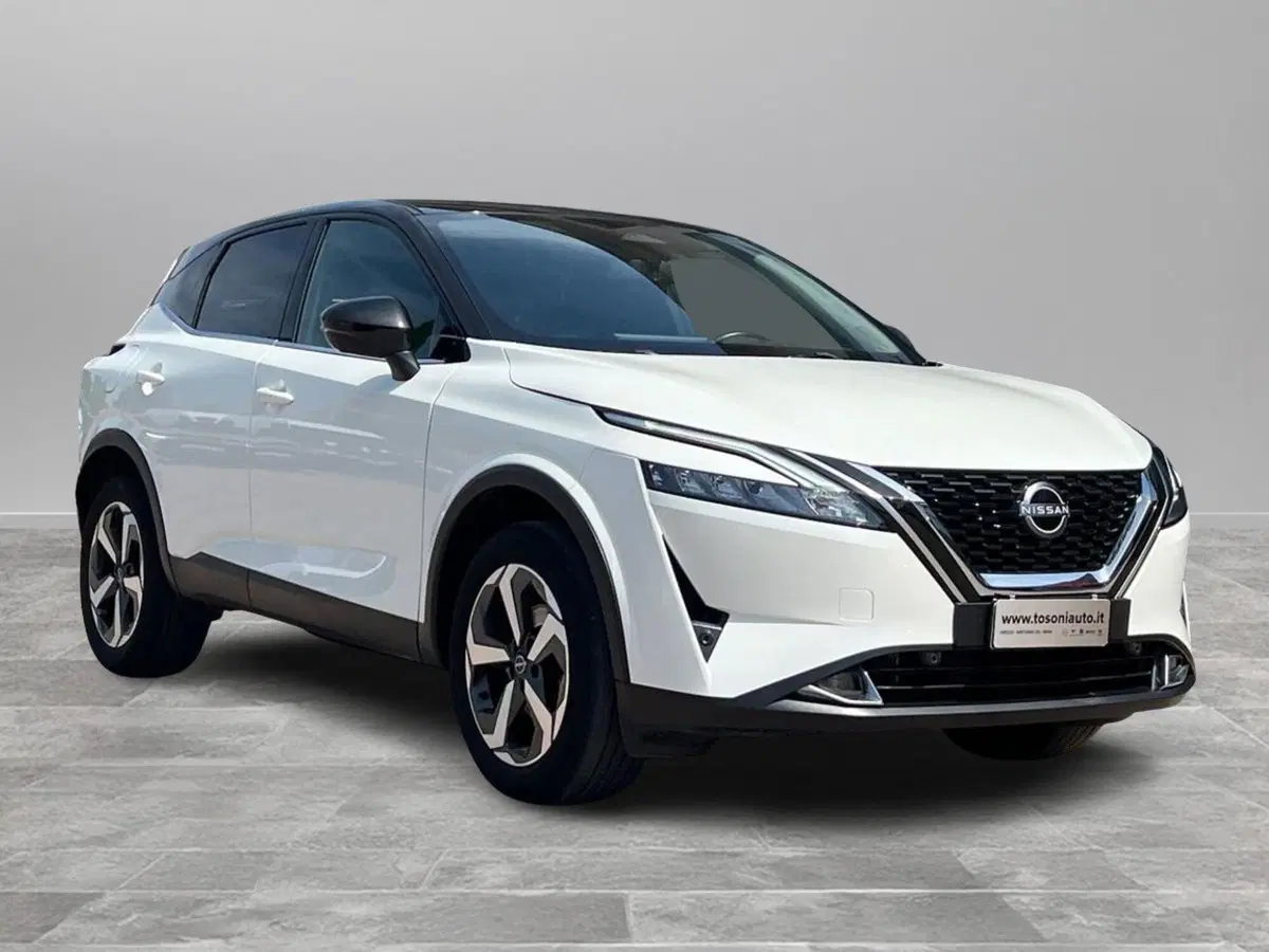 Nissan Qashqai usata a Siena (2)
