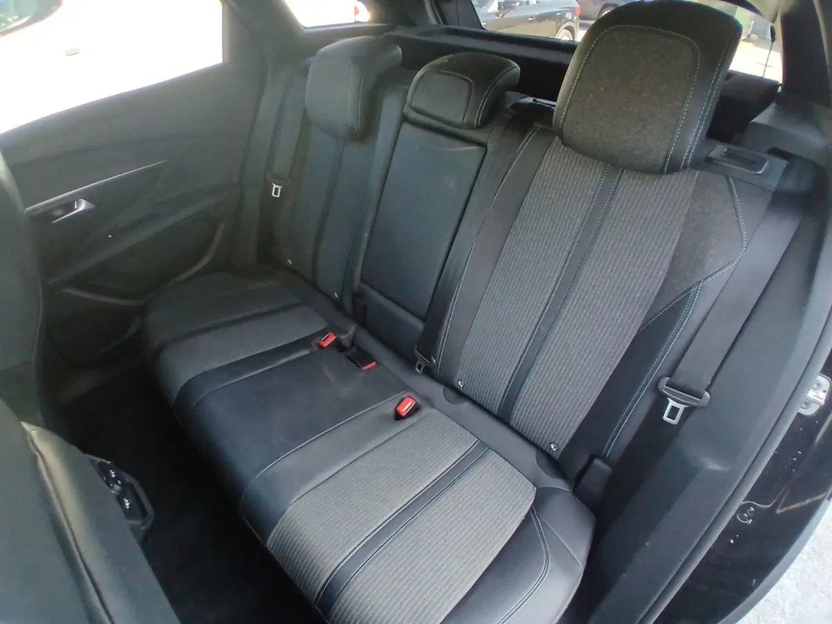 Peugeot 3008 usata a Pordenone (12)