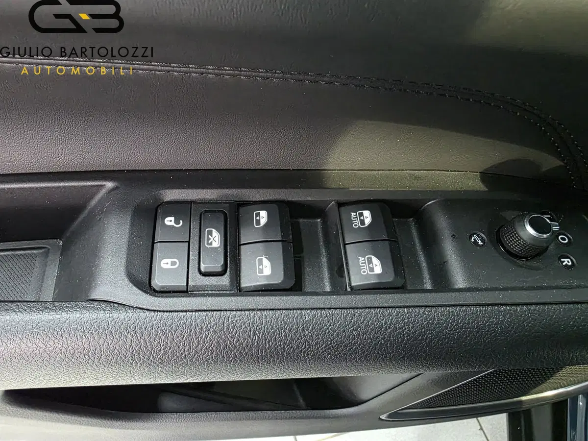 Jeep Compass usata a Prato (12)