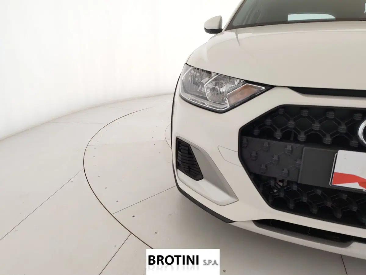 Audi A1 Sportback usata a Massa-Carrara (5)