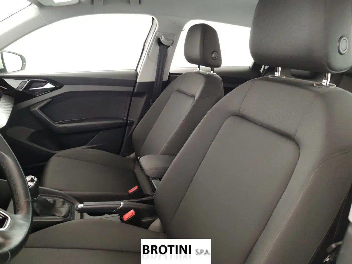 Audi A1 Sportback usata a Massa-Carrara (9)