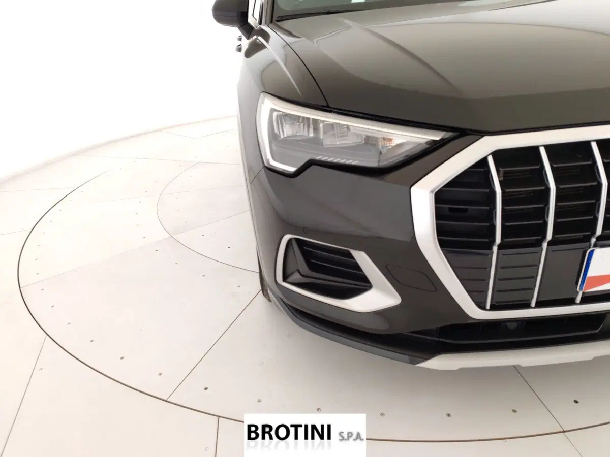 Audi Q3 usata a Massa-Carrara (5)