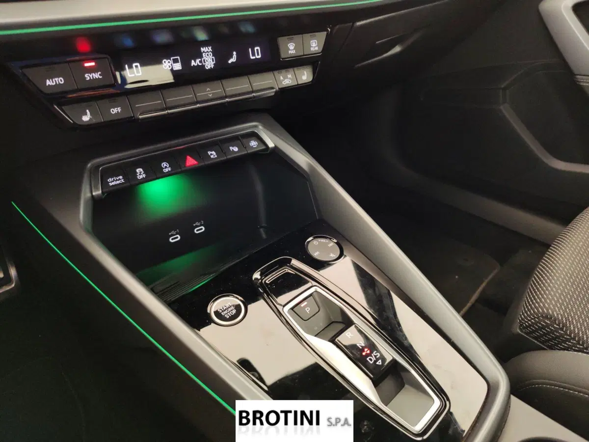 Audi A3 Sportback usata a Massa-Carrara (11)
