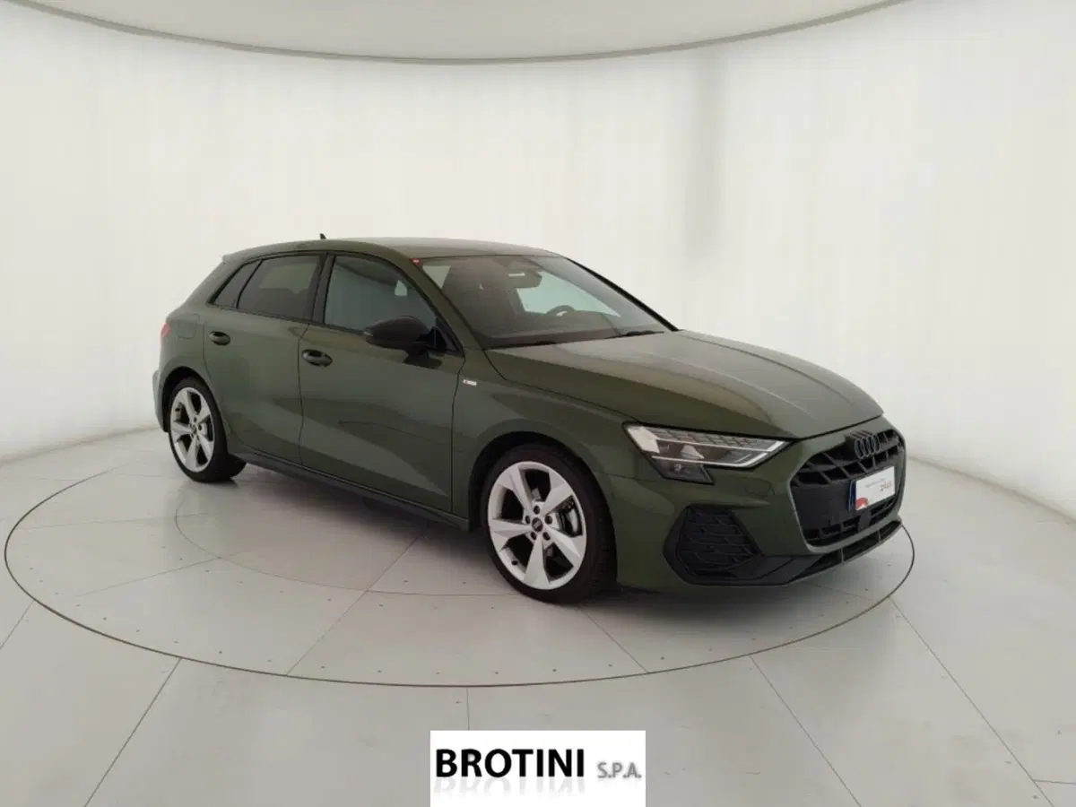 Audi A3 Sportback usata a Massa-Carrara (4)
