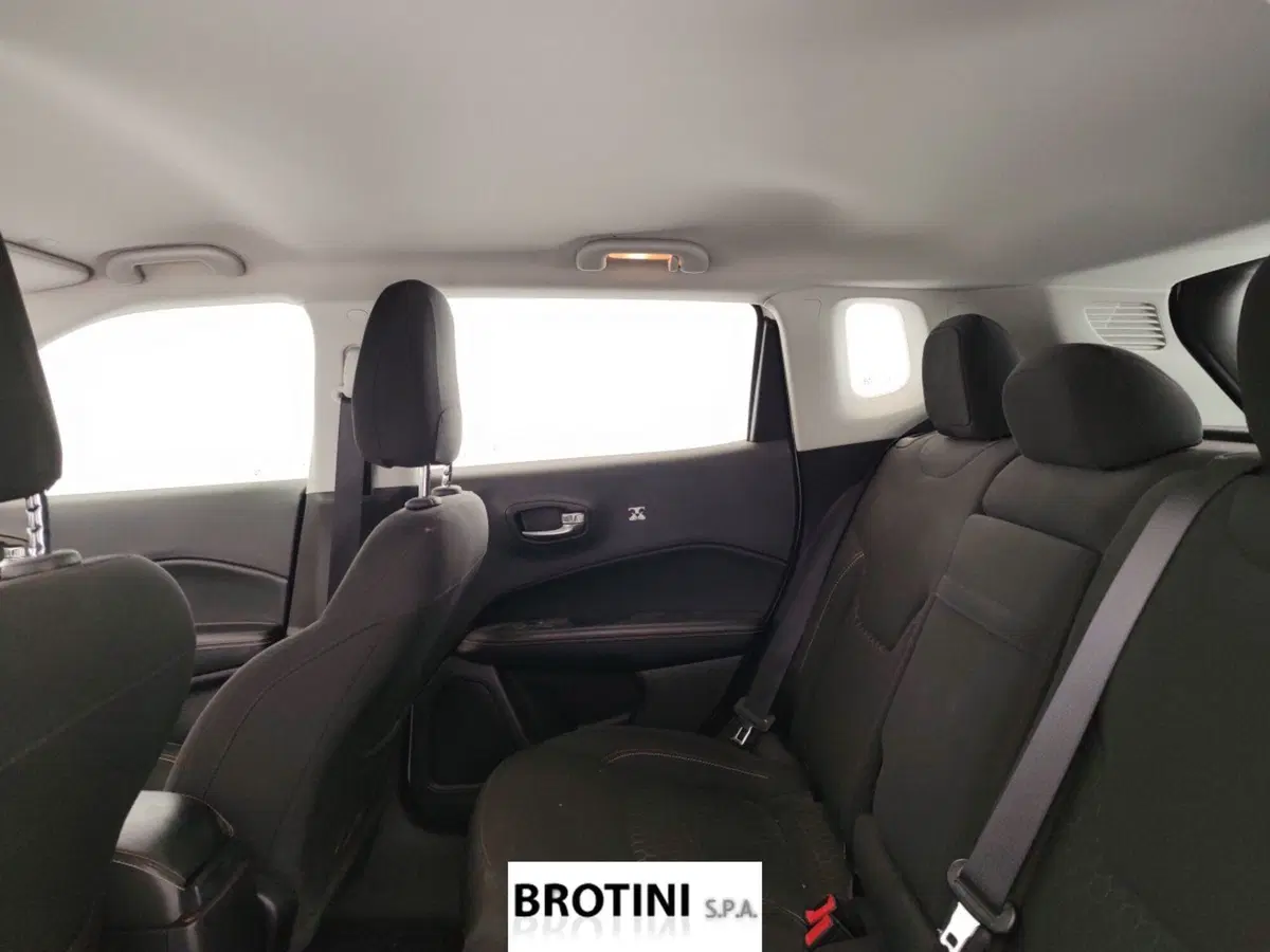 Jeep Compass usata a Massa-Carrara (10)