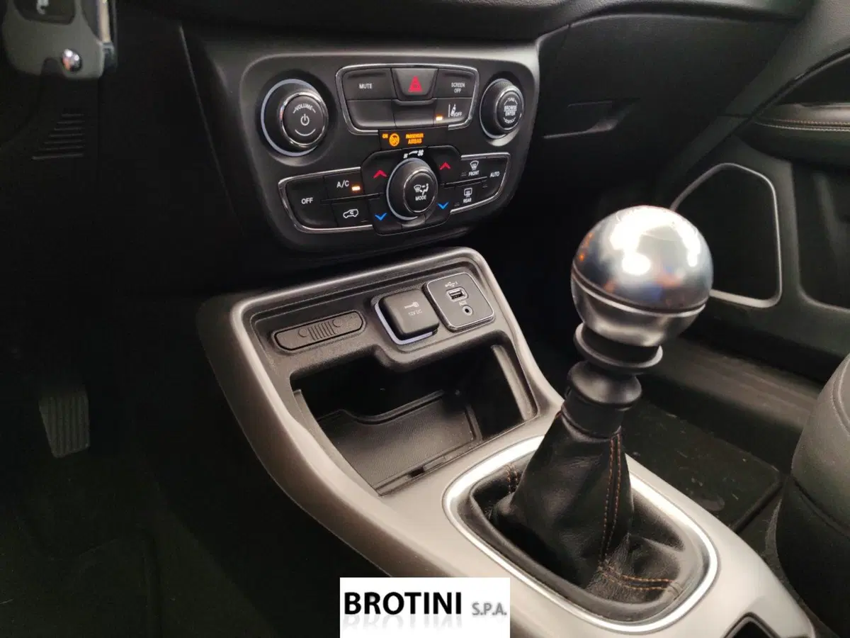 Jeep Compass usata a Massa-Carrara (11)