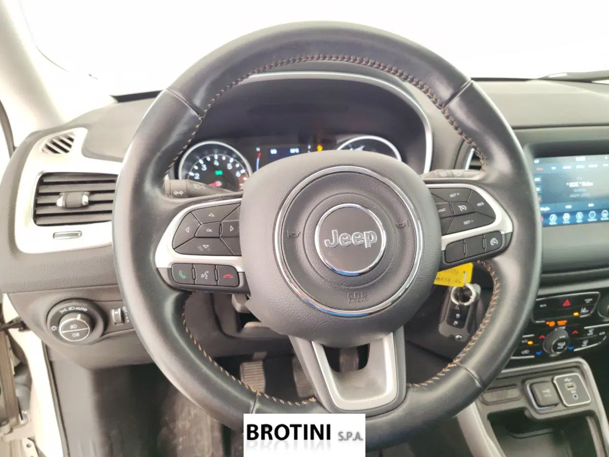 Jeep Compass usata a Massa-Carrara (14)