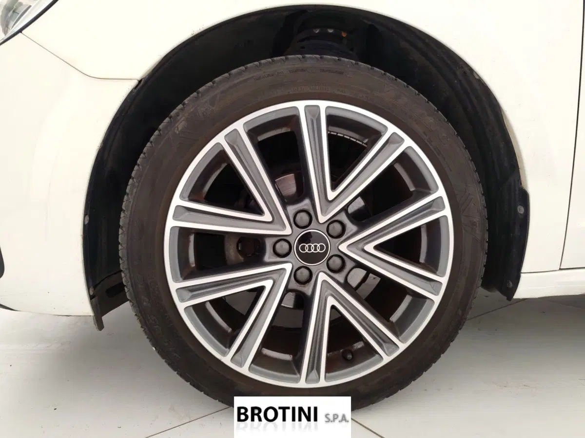 Audi A1 Sportback usata a Massa-Carrara (6)