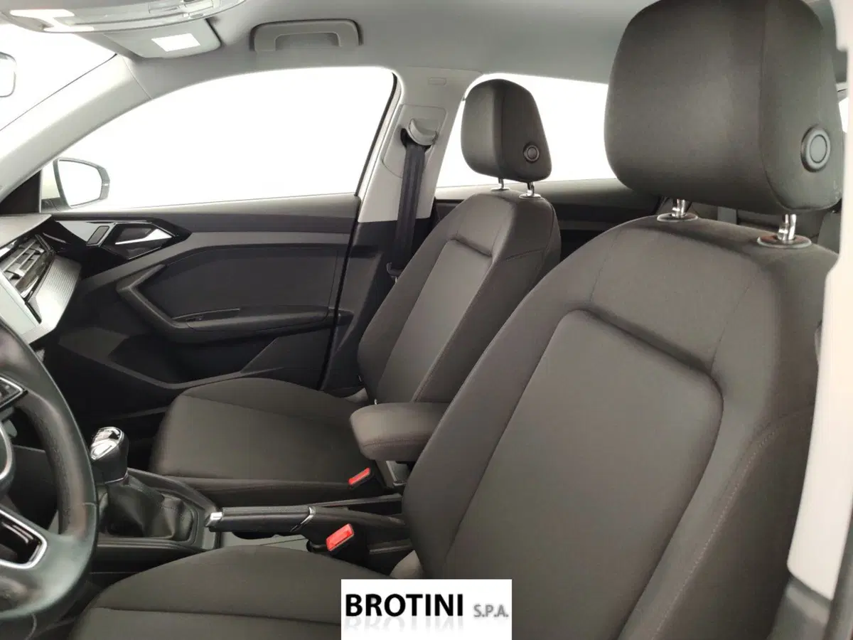 Audi A1 Sportback usata a Massa-Carrara (9)