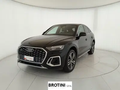 Audi Q4 Sportback 40 S line edition del 2023 usata a Massa
