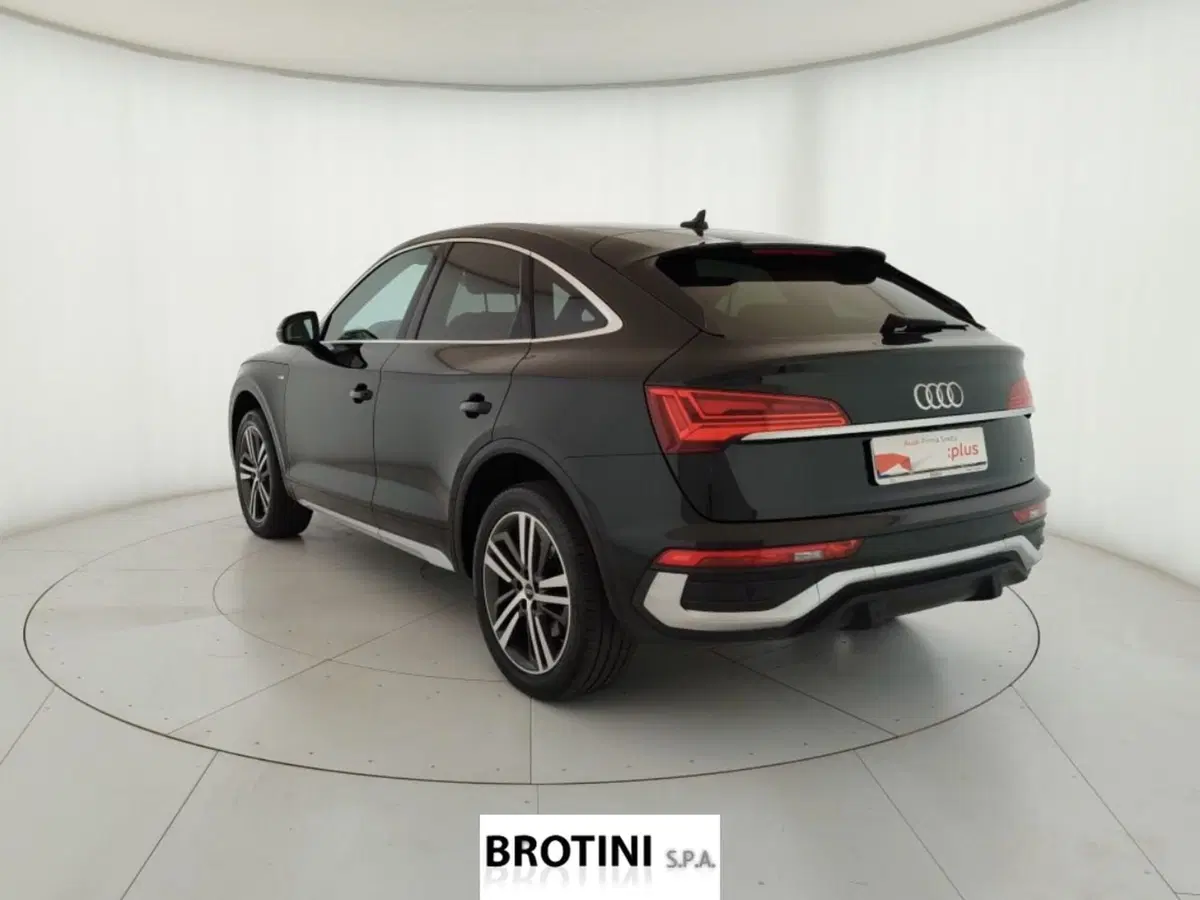 Audi Q4 Sportback usata a Massa-Carrara (2)