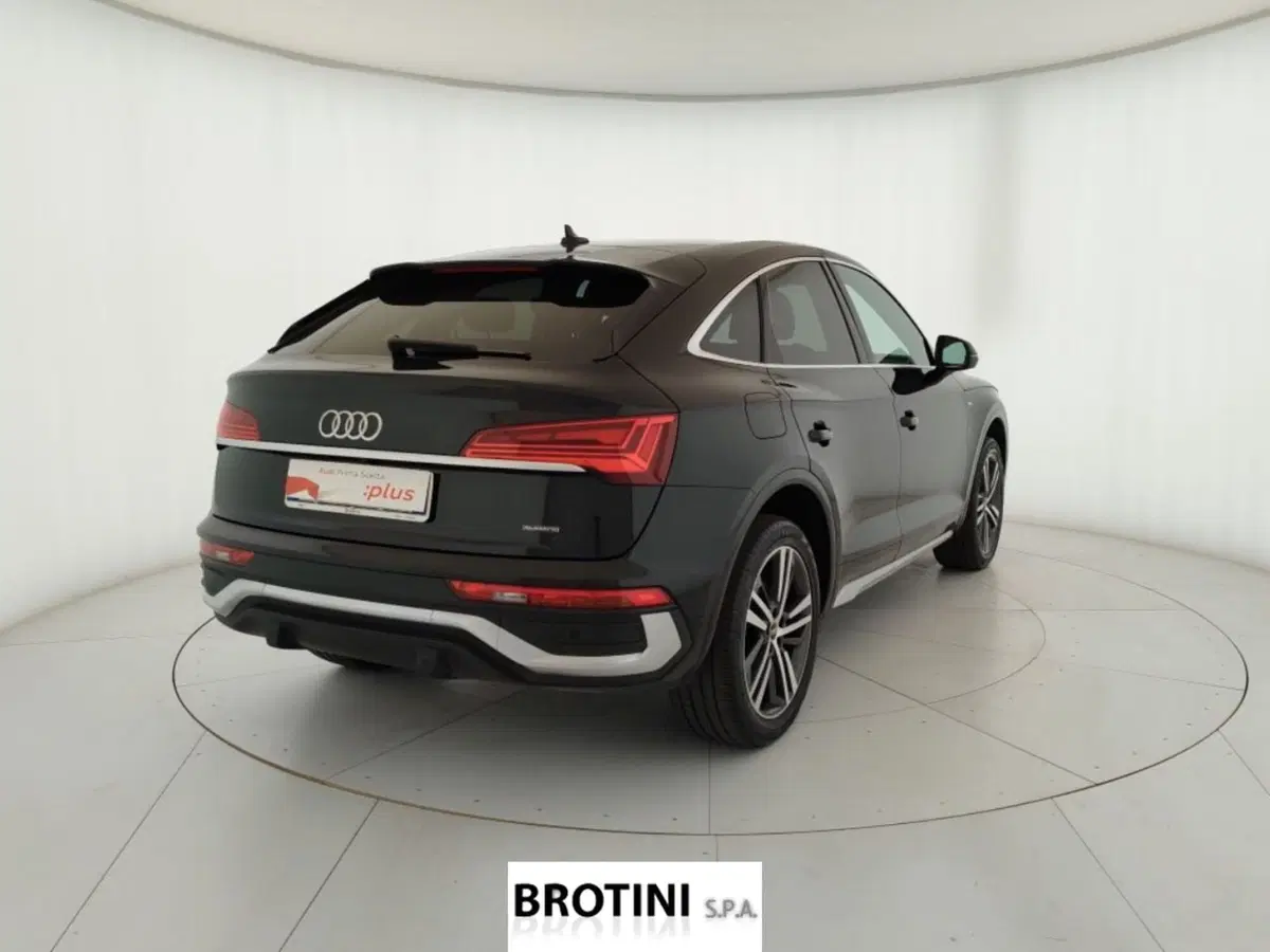 Audi Q4 Sportback usata a Massa-Carrara (3)