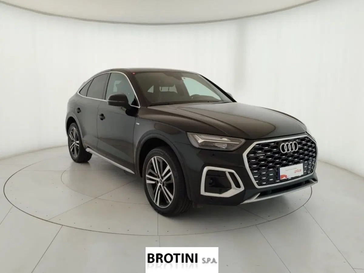Audi Q4 Sportback usata a Massa-Carrara (4)