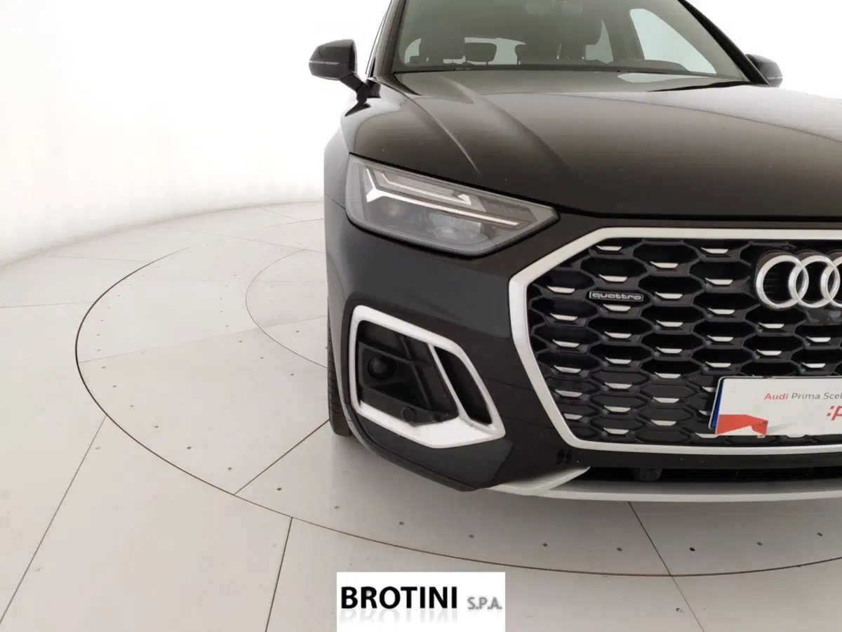 Audi Q4 Sportback usata a Massa-Carrara (5)