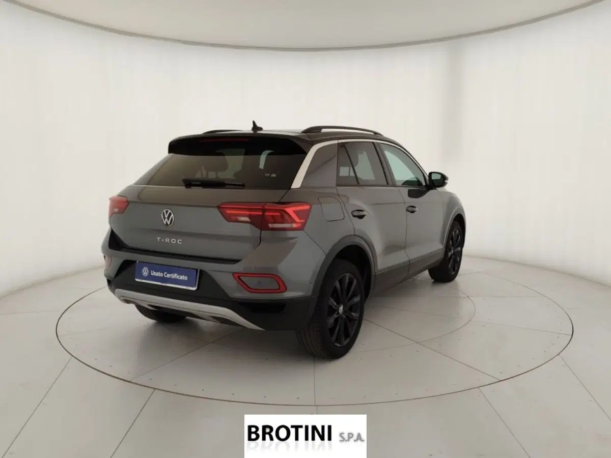 Volkswagen T-Roc usata a Massa-Carrara (3)
