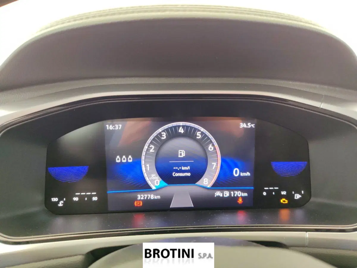 Volkswagen T-Roc usata a Massa-Carrara (9)