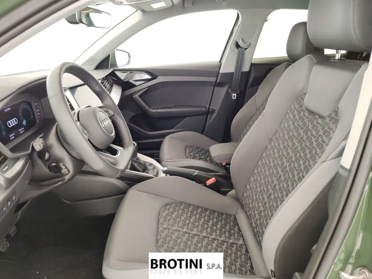 Audi A1 Sportback usata a Massa-Carrara (7)