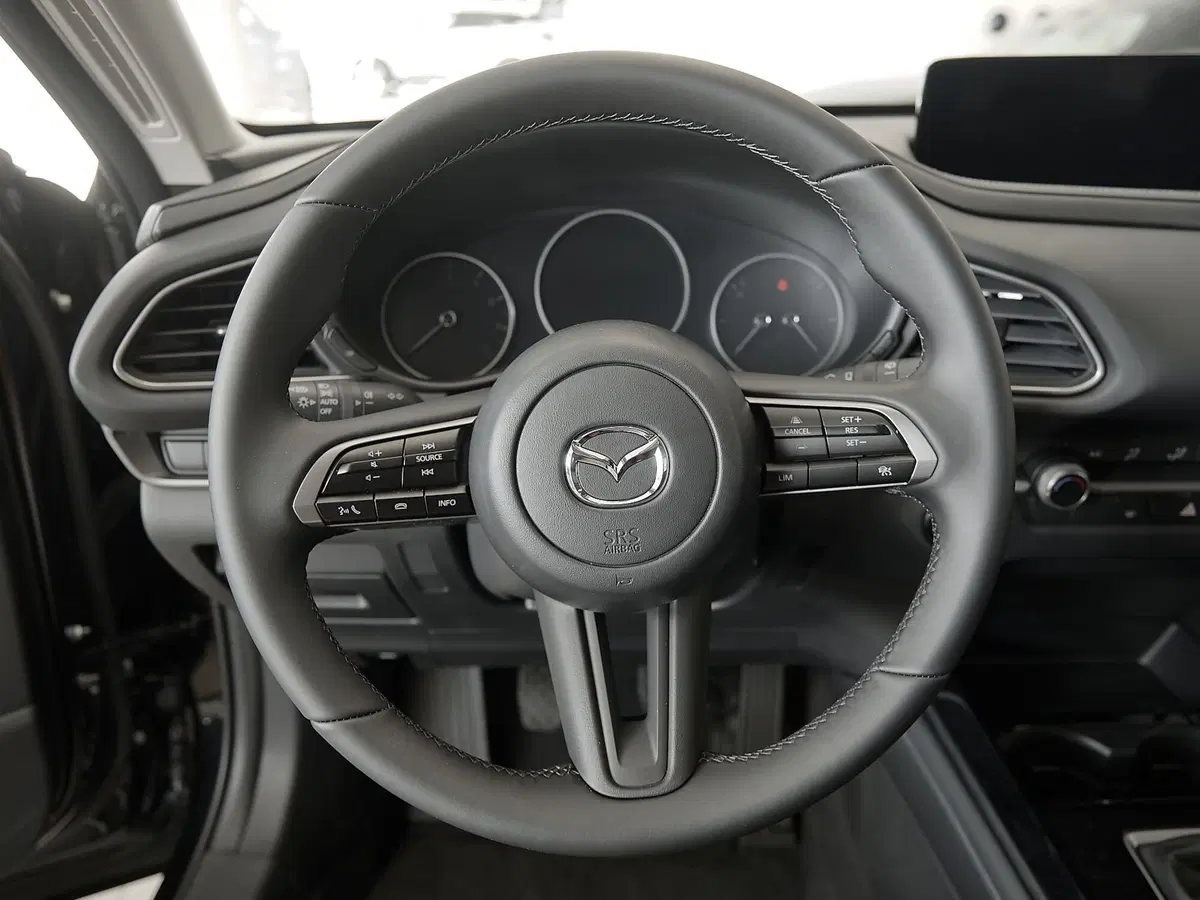 Mazda CX-30 nuova a Prato (5)
