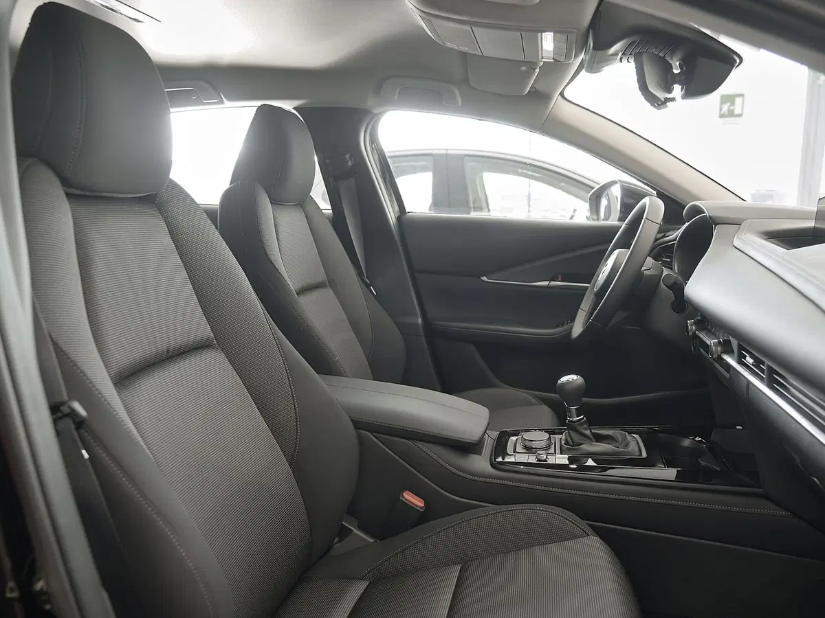 Mazda CX-30 nuova a Prato (13)