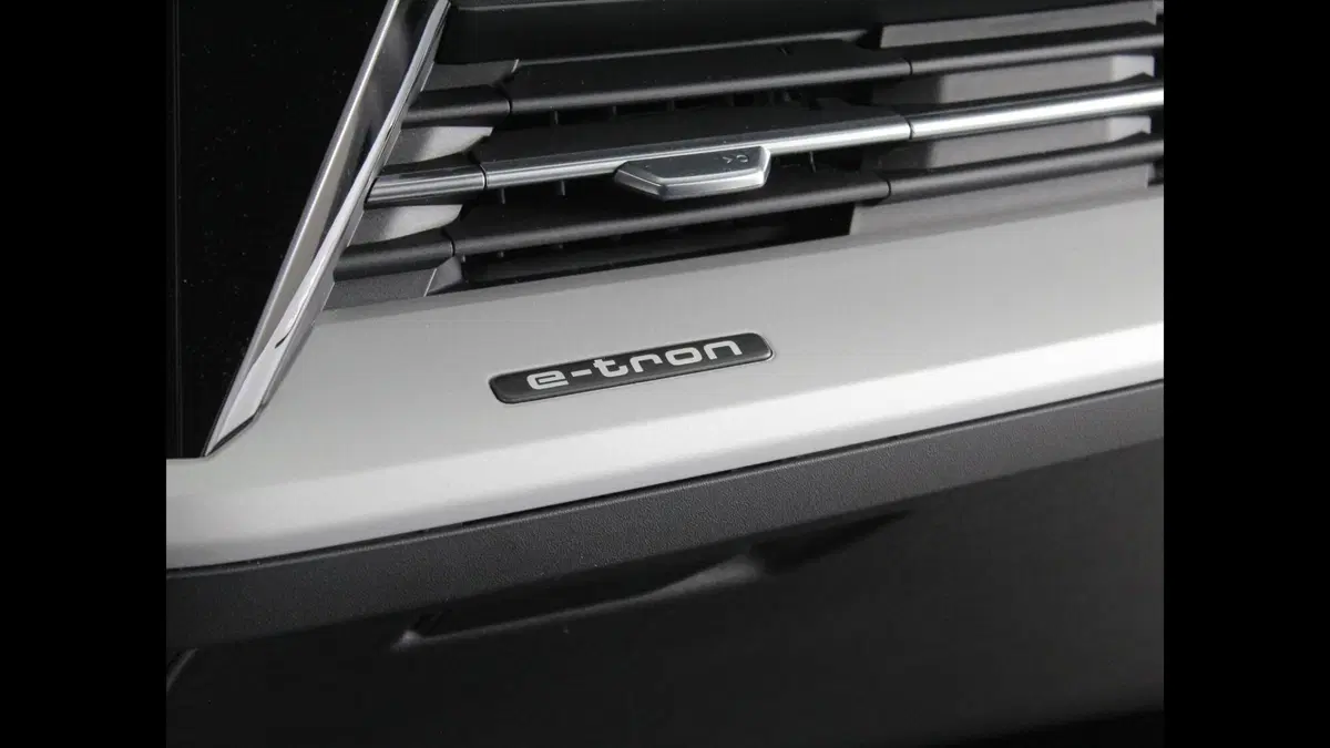Audi Q4 nuova a Palermo (15)