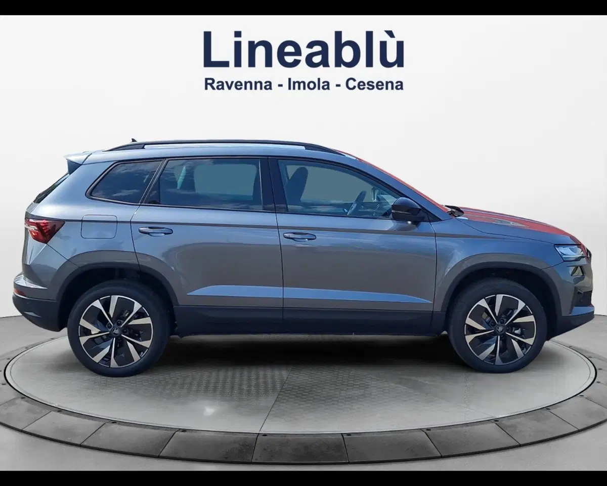 Skoda Karoq nuova a Forlì-Cesena (7)