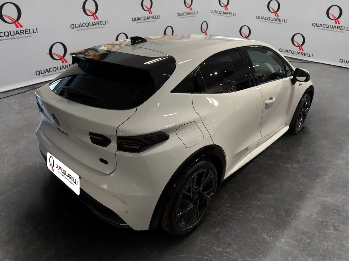 Renault Clio nuova a Milano (5)