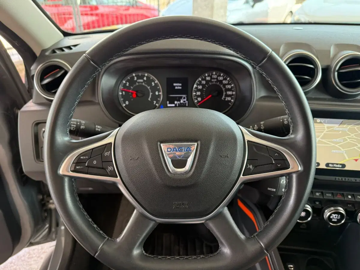 Dacia Duster usata a Brescia (12)