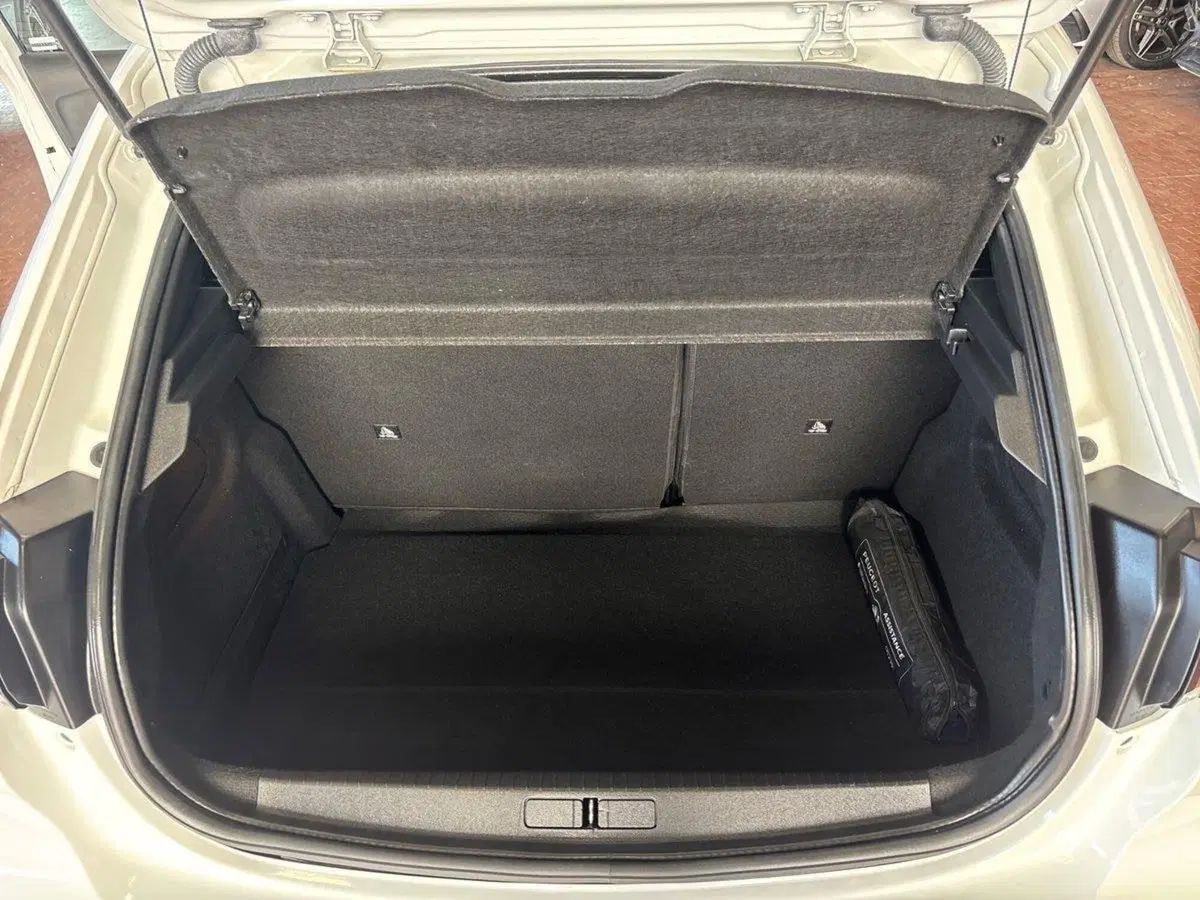 Peugeot 208 usata a Firenze (8)