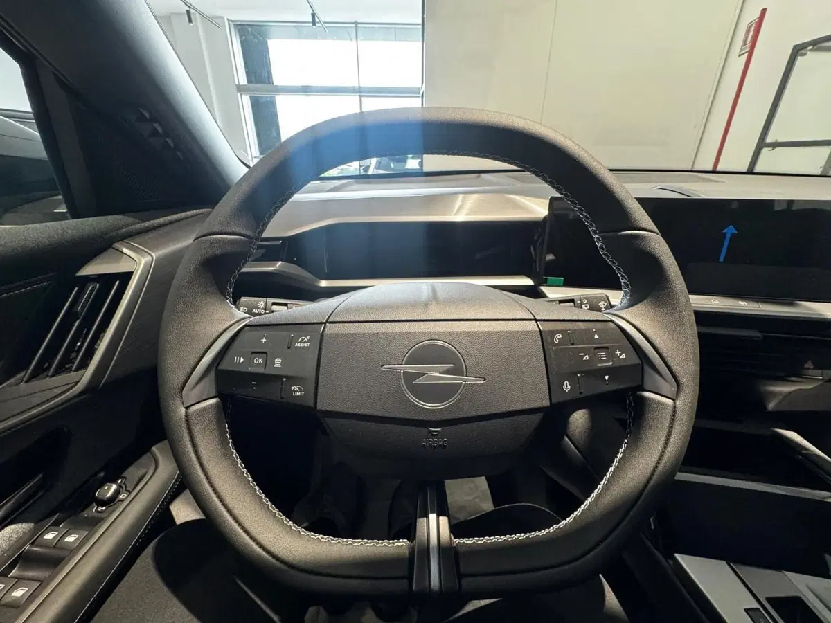 Opel Grandland nuova a Frosinone (6)