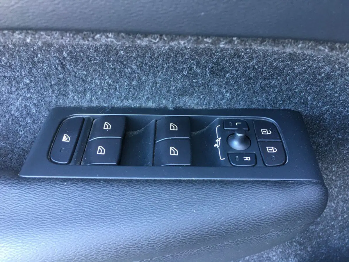 Volvo XC40 usata a Cuneo (11)