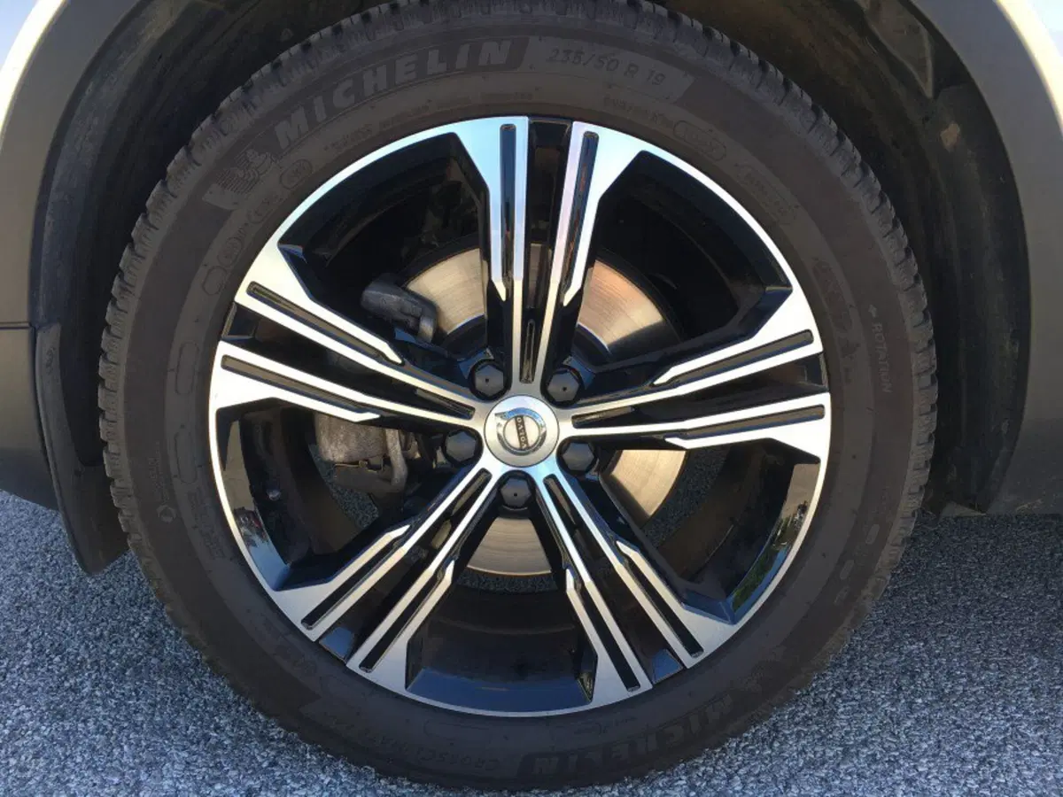 Volvo XC40 usata a Cuneo (6)