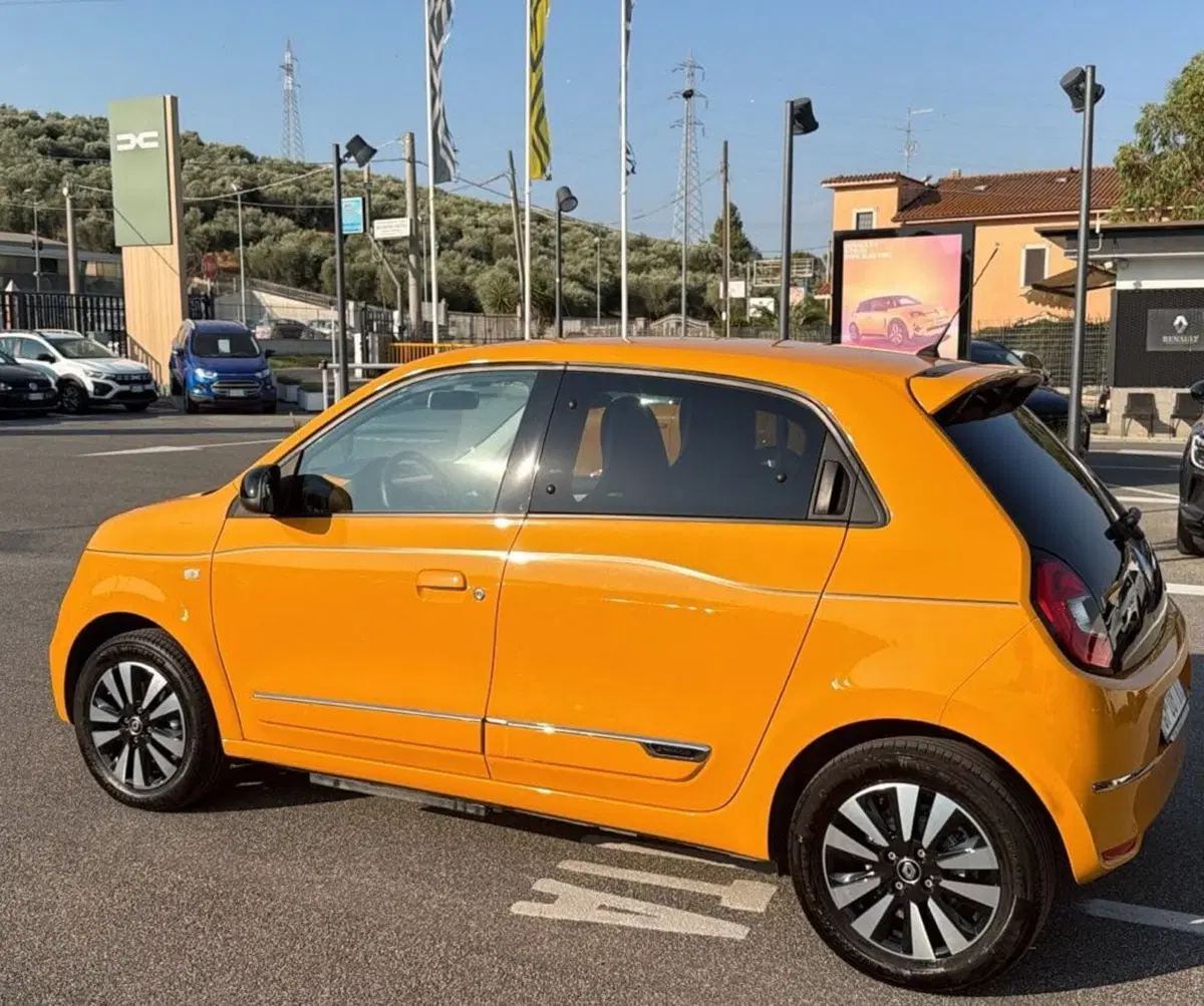 Renault Twingo usata a Roma (2)